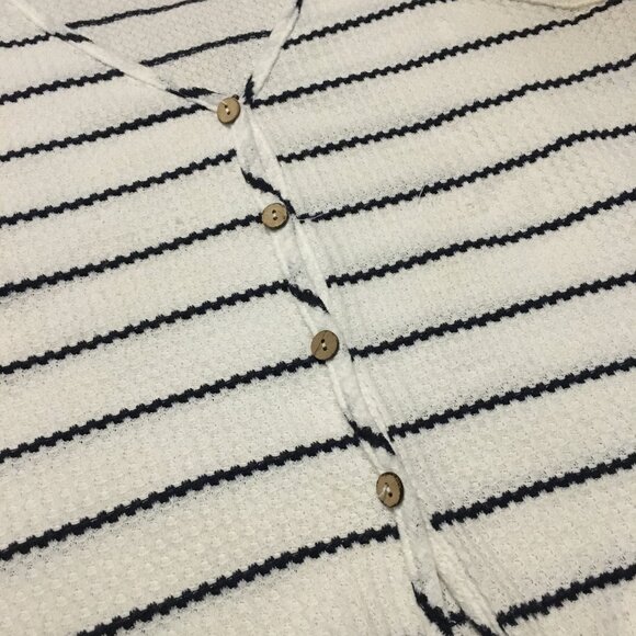 Tie Hem Wooden Button Down Tank Top - Picture 9 of 15